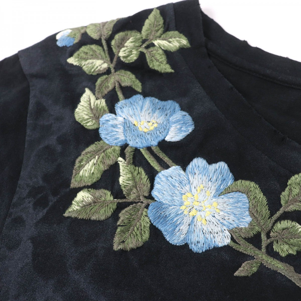 GUCCI Short sleeve T-shirt 457936 cotton black Floral Embroidery Tee S