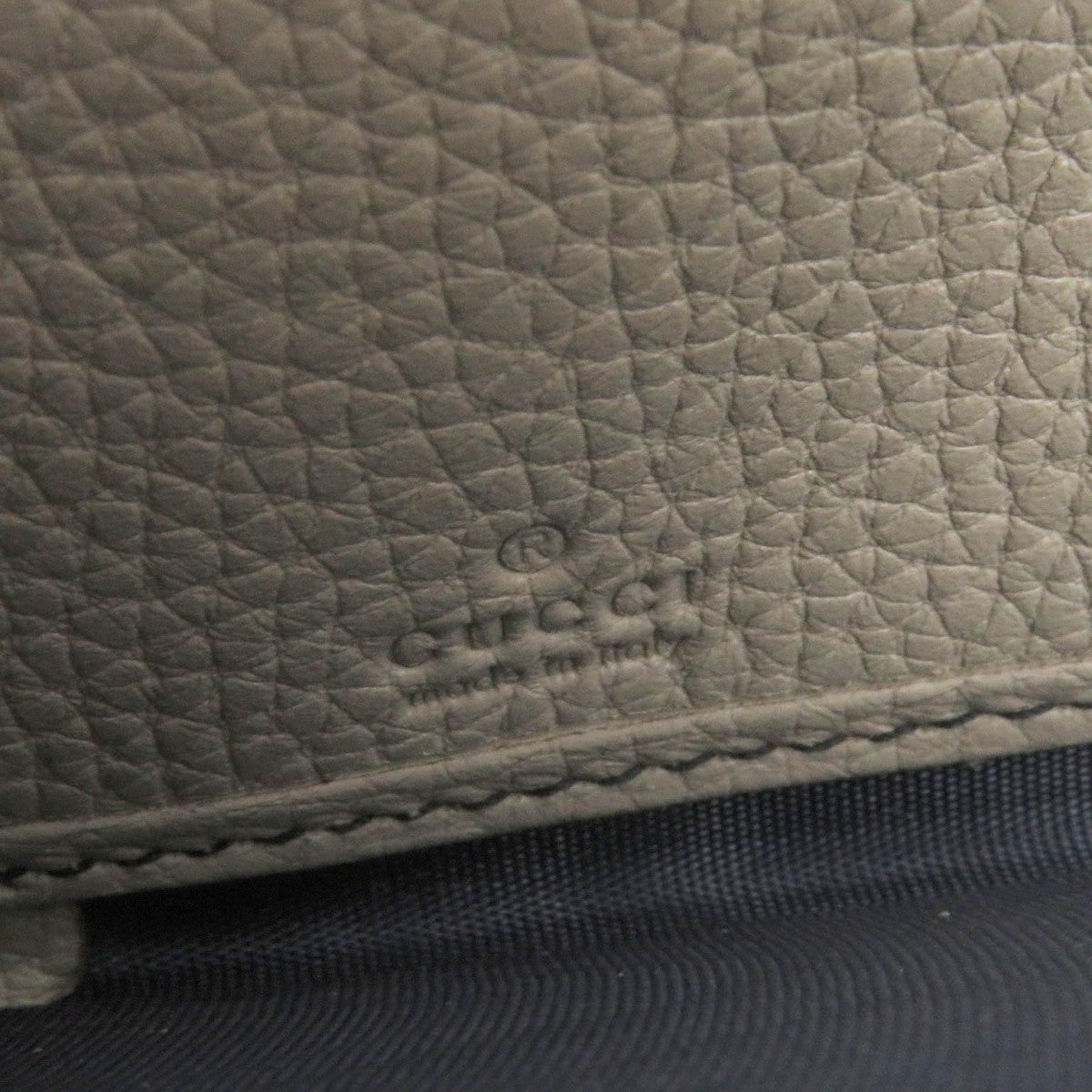 GUCCI Long Wallet Purse 817044 leather dark blue Zip Around Wallet Oatmeal Interior