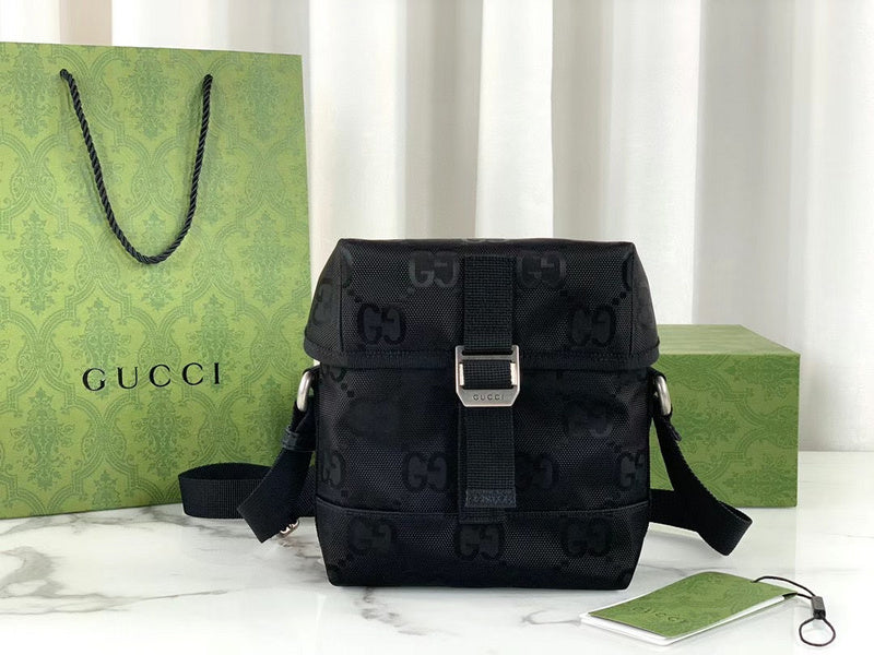 Gucci   Luxury Bags  1028