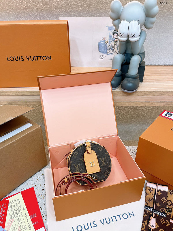 Alice bags - Louis Vuittons  - 15105