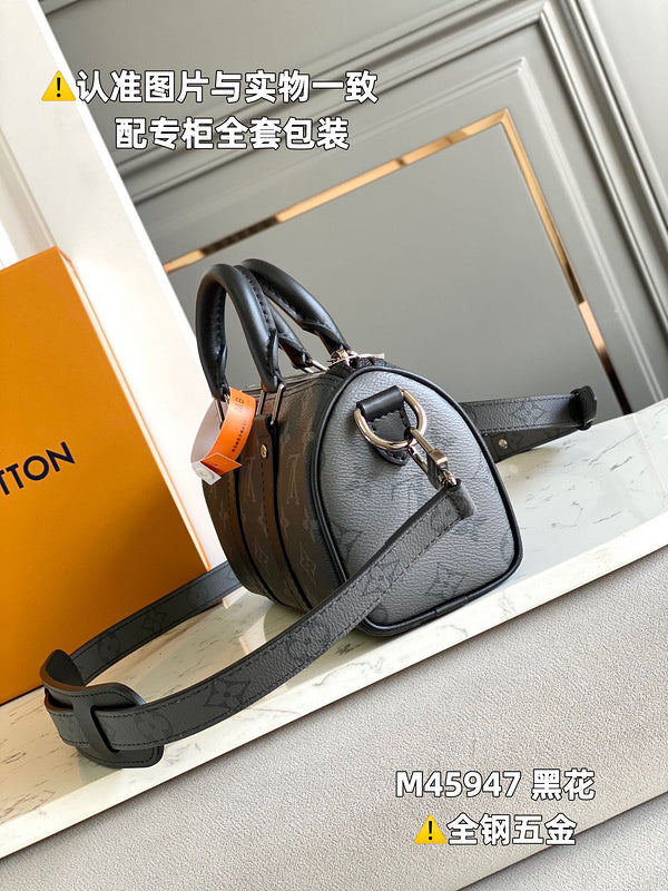 Alice bags - Louis Vuittons  - 15415