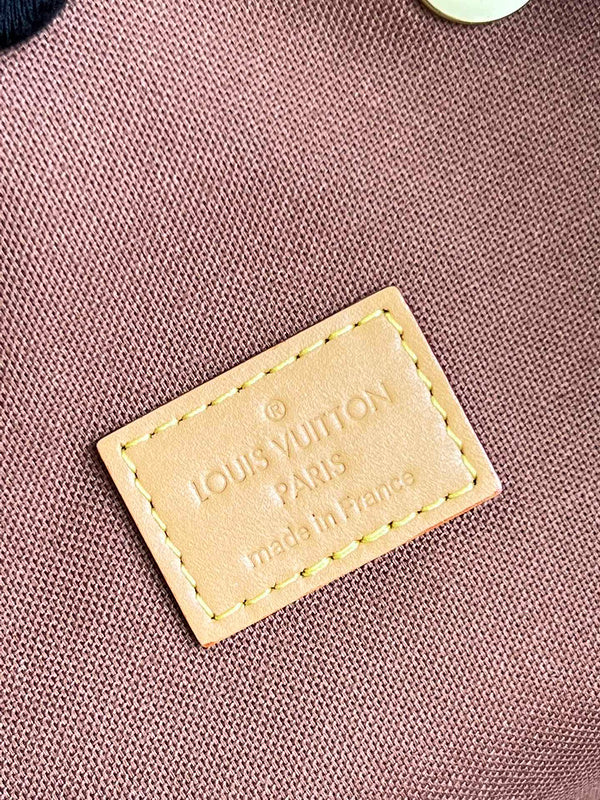 Alice Bags- Louis Vuittons  - 16628