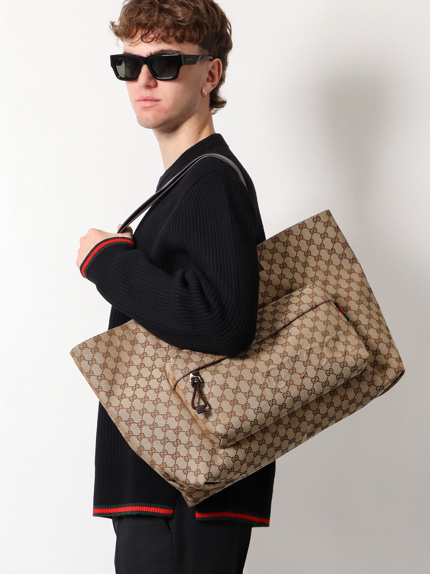Gucci Man Gucci Man Beige Shoulder Bags