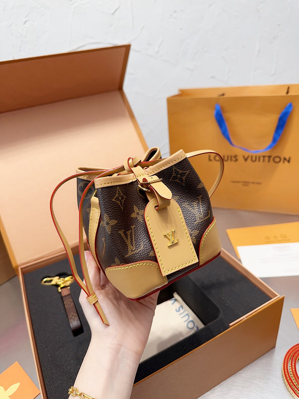 Alice bags - Louis Vuittons  - 15023