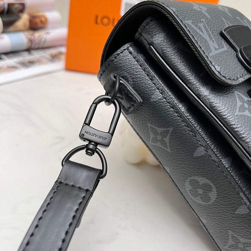 Alice Bags- Louis Vuittons  - 16493