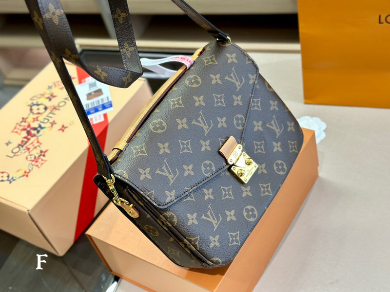 Alice bags - Louis Vuittons  - 15032