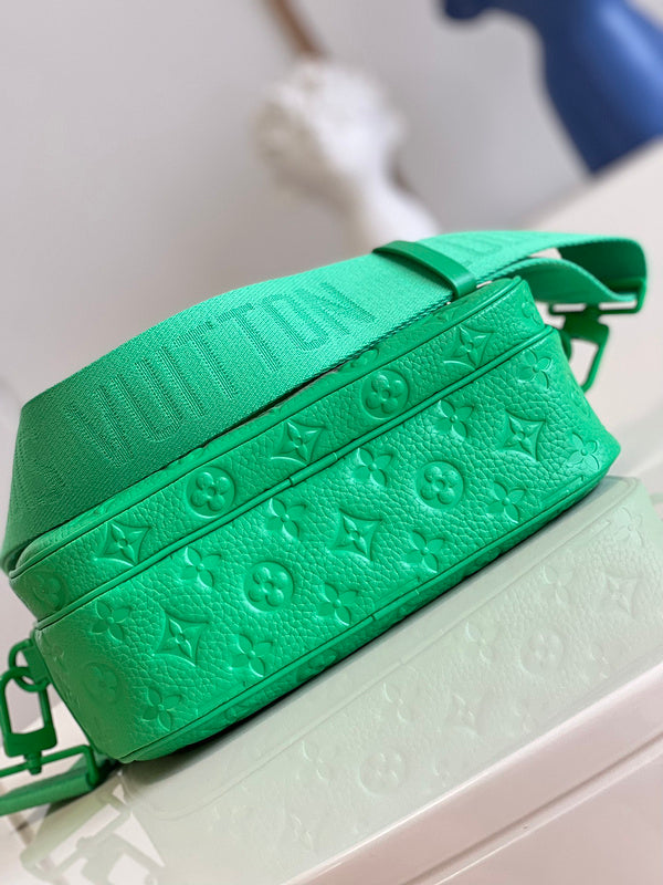 Alice Bags- Louis Vuittons  - 16416