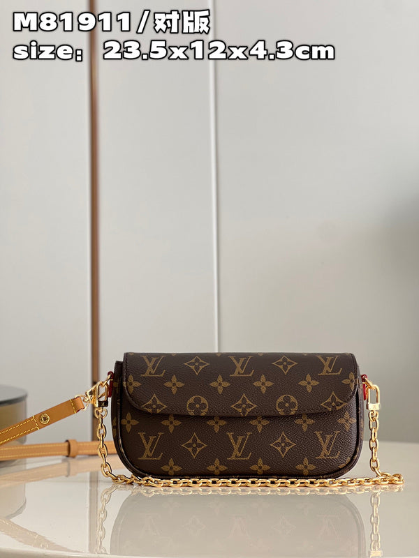 Alice Bags- Louis Vuittons  - 15897