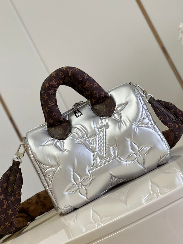 Alice Bags- Louis Vuittons  - 16103