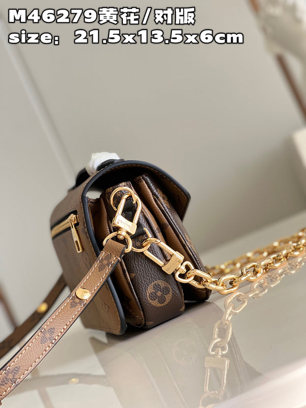 Alice Bags- Louis Vuittons  - 15937