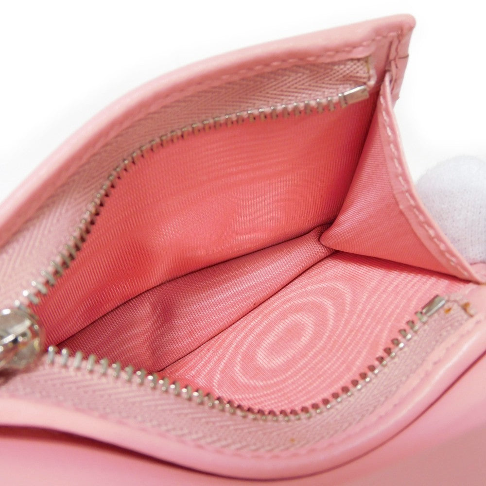 GUCCI Bifold Wallet 625693 DTD1T 5815 Calf leather Wild rose Chevron, in good condition GG Marmont Quilted Compact Chain Wallet Women Used