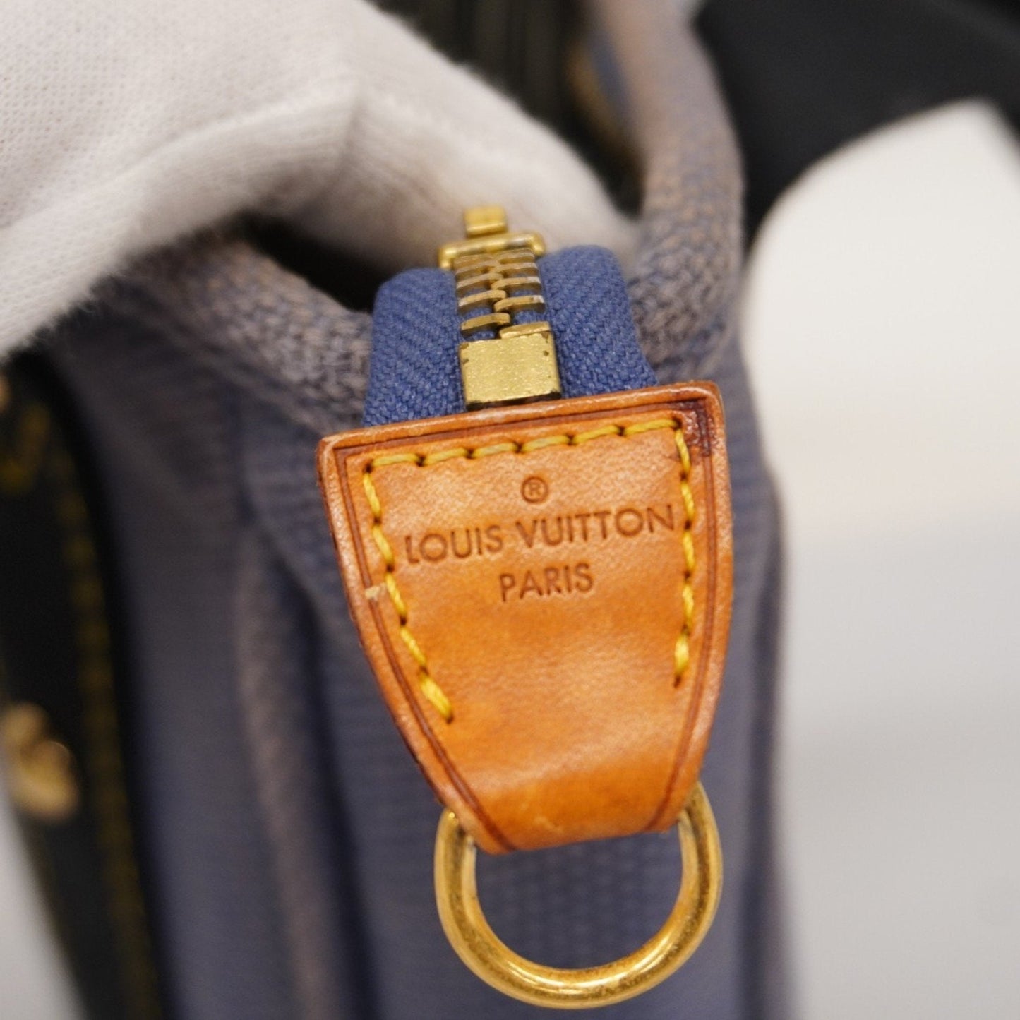 Louis Vuitton  Handbag