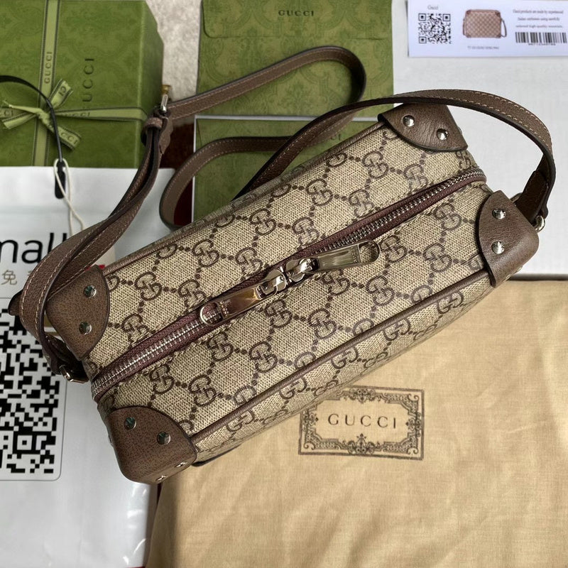 Gucci   Luxury Bags  1060