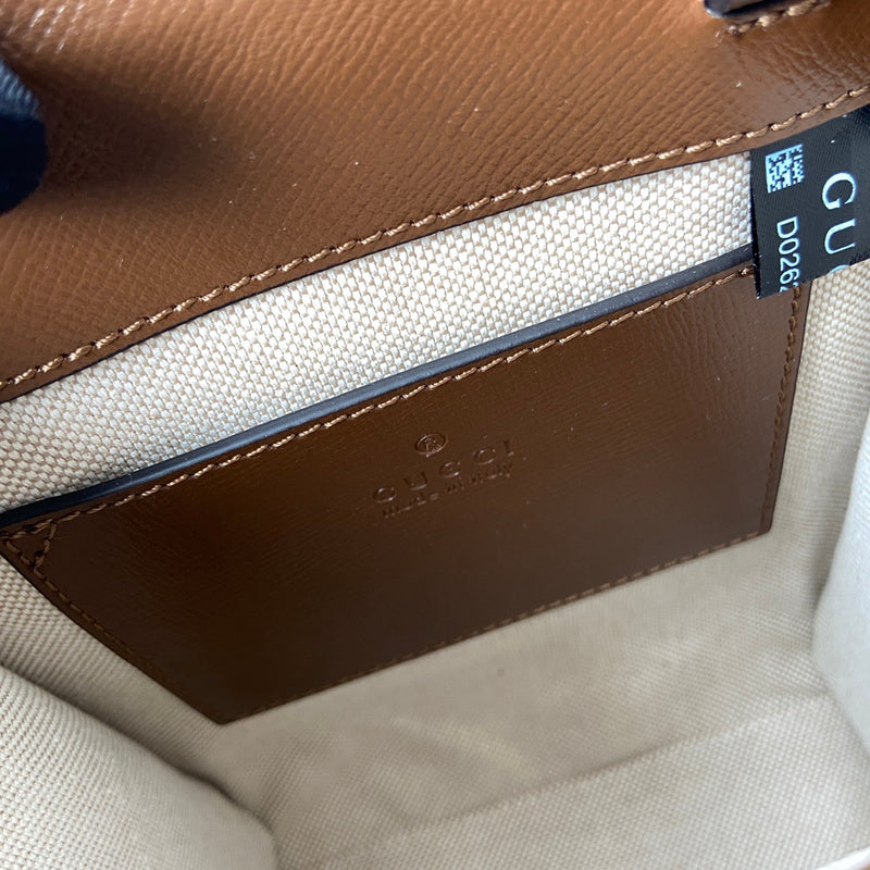 Gucci  Luxury -  Bags - 472