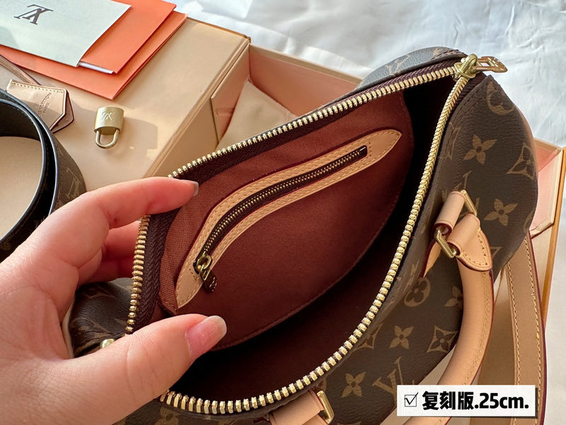 Alice bags - Louis Vuittons  - 14933