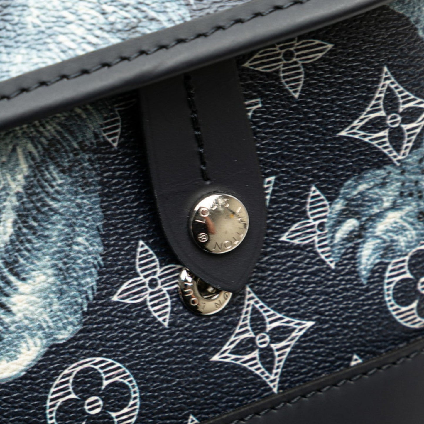 Louis Vuitton  Pvc Leather Messenger Bag