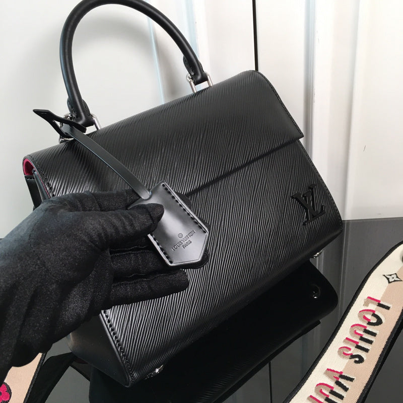 Alice Bags- Louis Vuittons  - 15890