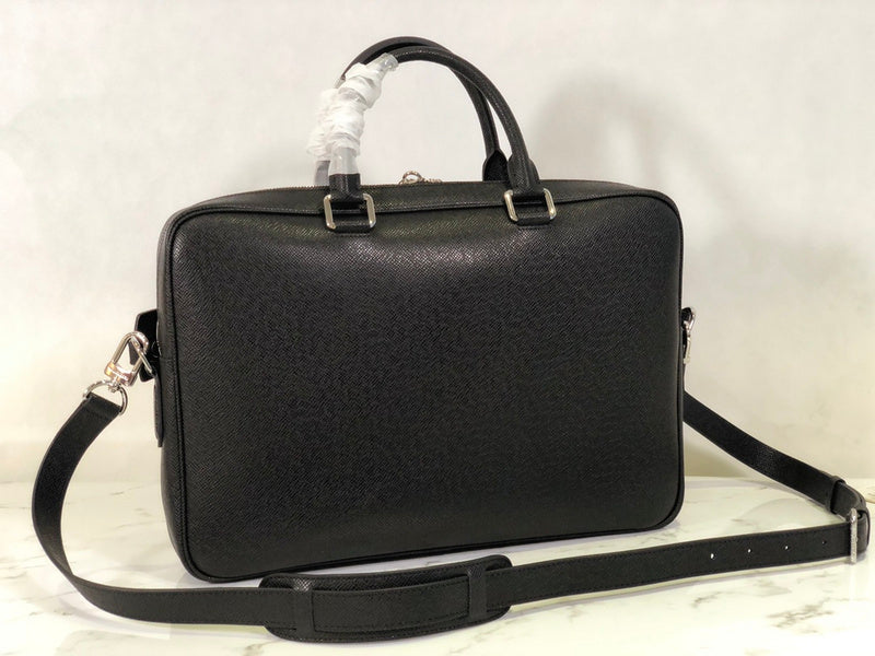 Alice Bags- Louis Vuittons  - 16011
