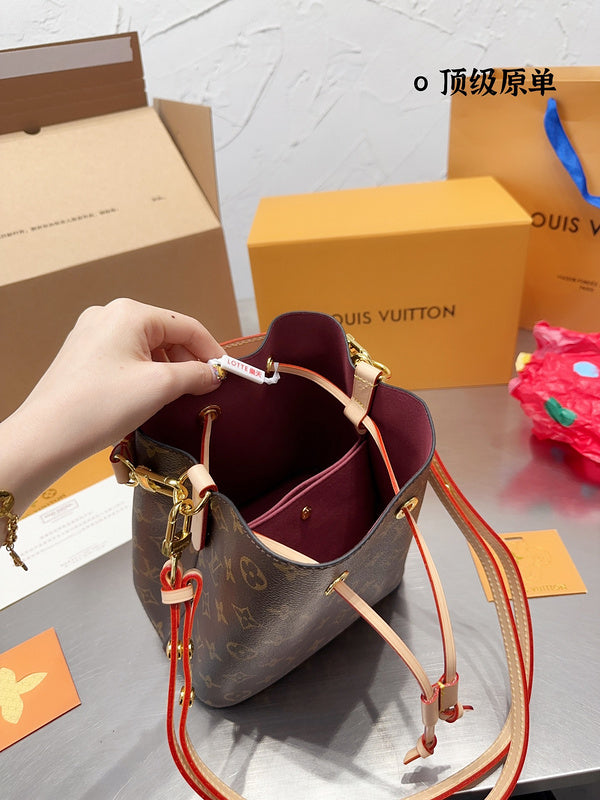 Alice bags - Louis Vuittons  - 14957