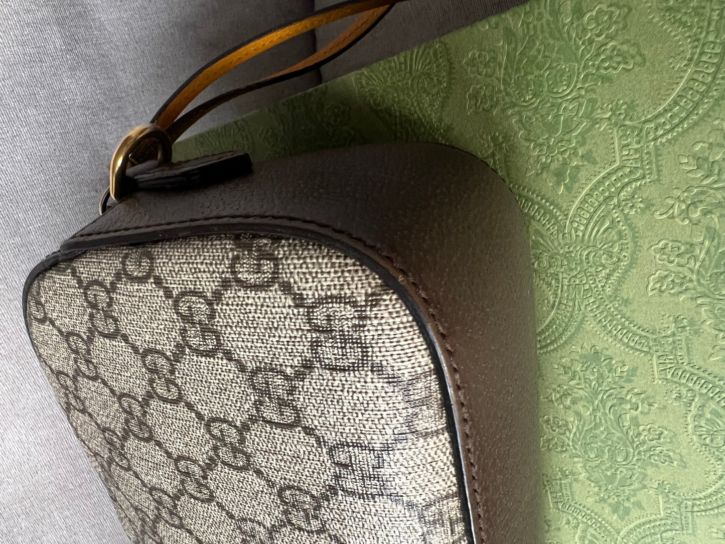 Gucci Neo Vintage GG Supreme Messenger Bag (RRP £1060)