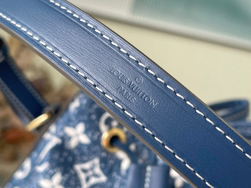 Alice Bags- Louis Vuittons  - 16272