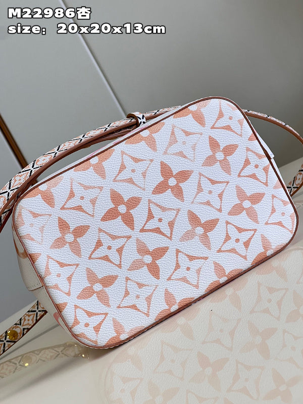 Alice bags - Louis Vuittons  - 15155
