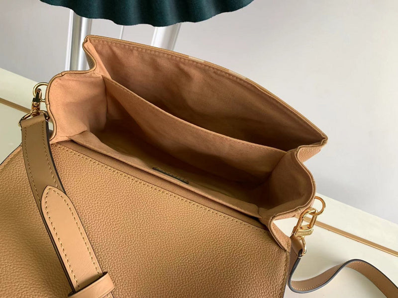Alice Bags- Louis Vuittons  - 16445