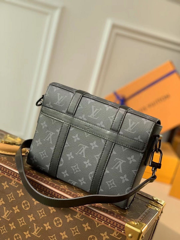 Alice Bags- Louis Vuittons  - 16476