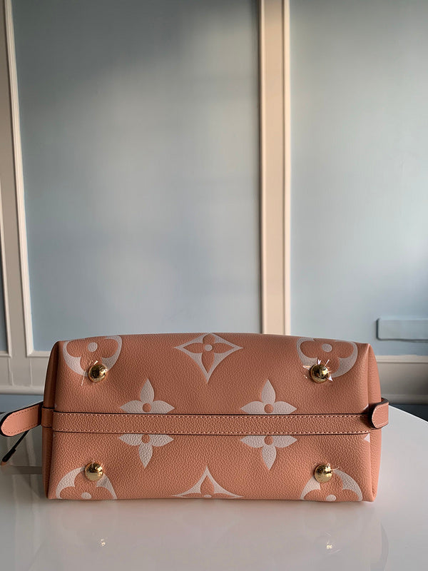 Alice Bags- Louis Vuittons  - 16033