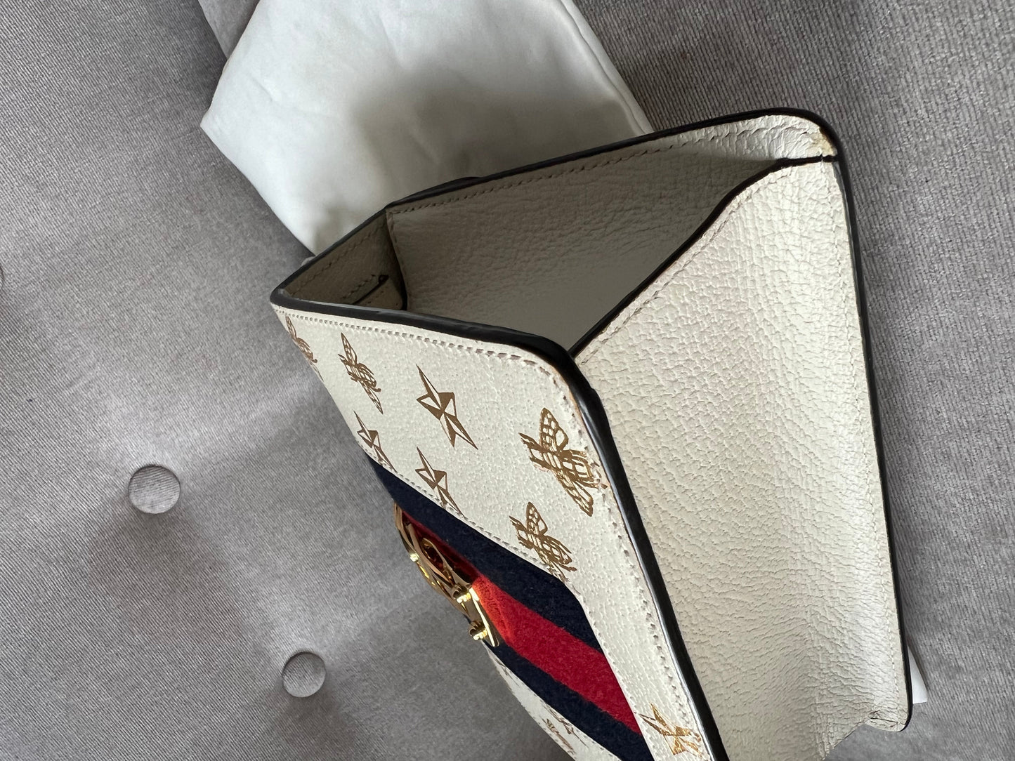 Gucci White Bee Star Sylvie Mini Bag (RRP £1,890)