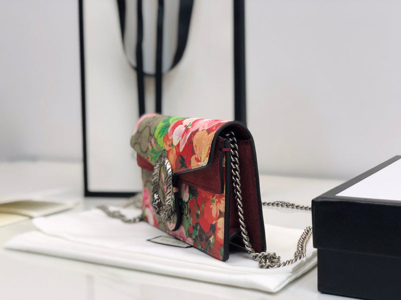 Gucci   Luxury Bags  1162
