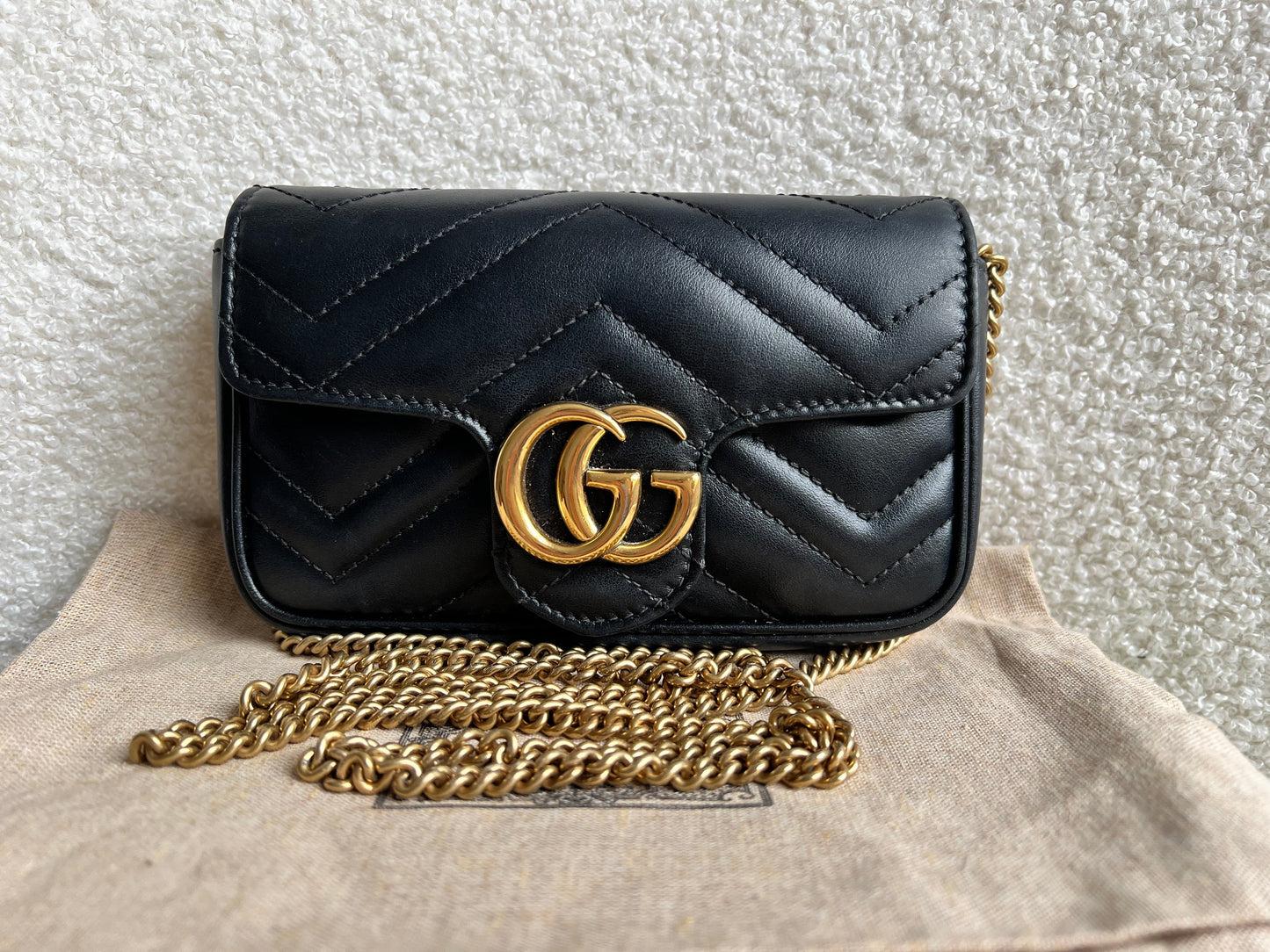 Gucci GG Black Marmont Super Mini Shoulder Bag (RRP £985)