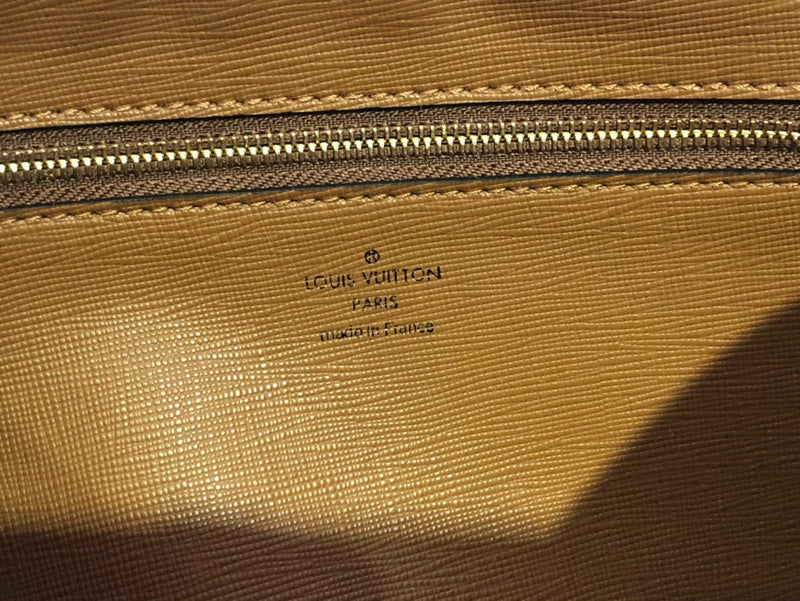 Alice Bags- Louis Vuittons  - 16035
