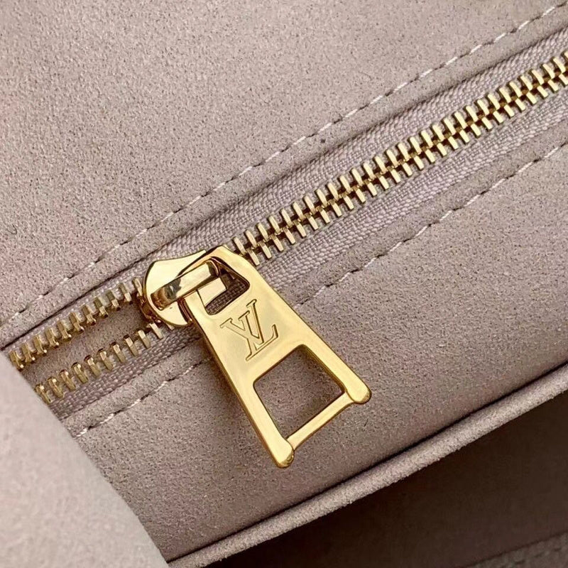Alice Bags- Louis Vuittons  - 16612