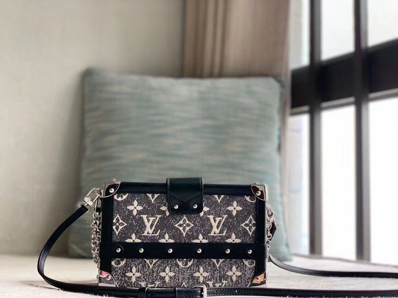 Alice Bags- Louis Vuittons  - 16028