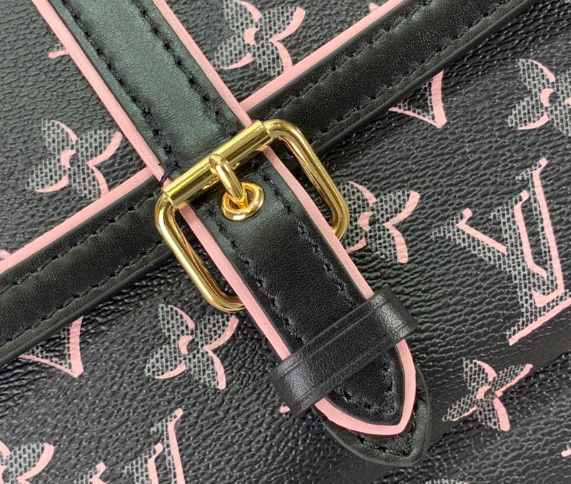 Alice Bags- Louis Vuittons  - 16379