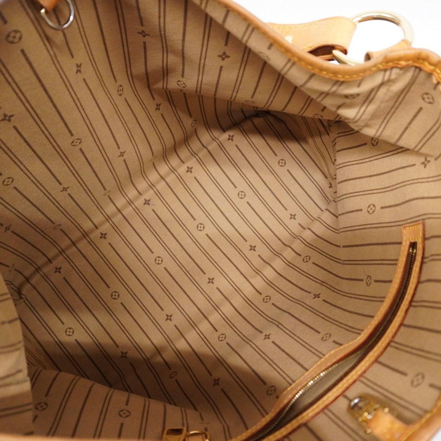Louis Vuitton  Shoulder Bag