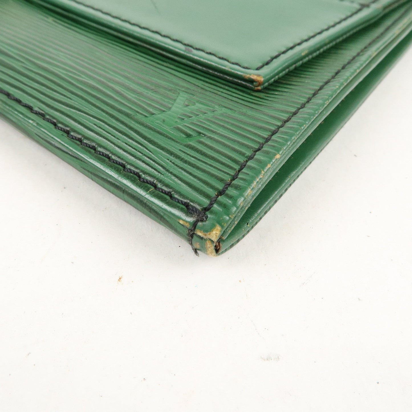 Louis Vuitton Epi Iena 28 Clutch Bag Borneo Green M52724
