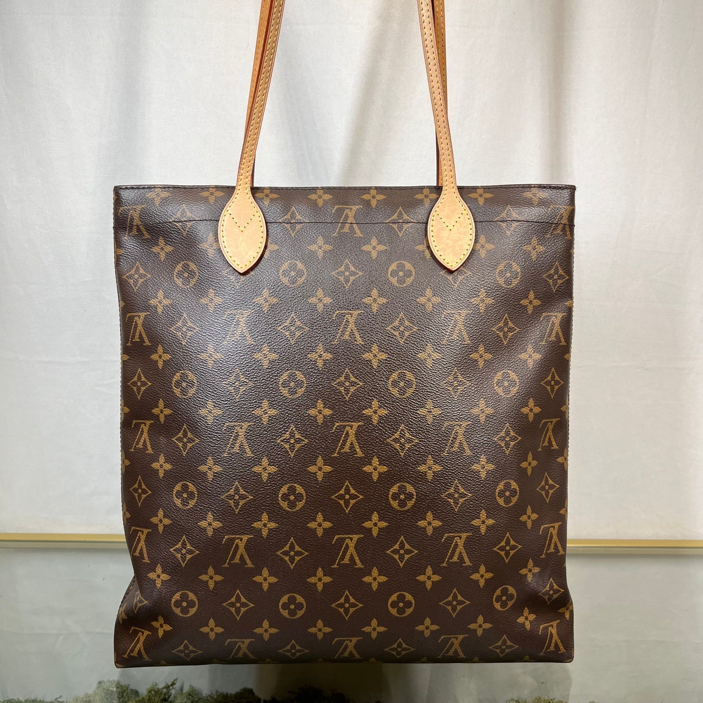 LOUIS VUITTON Carry It Monogram Tote