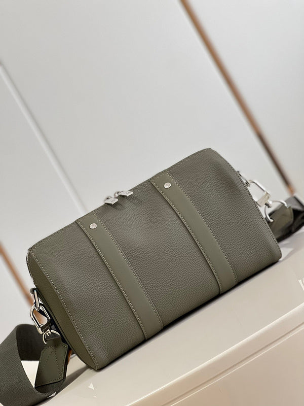 Alice  Bags- Louis Vuittons  - 16132