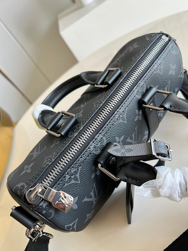 Alice Bags- Louis Vuittons  - 16306