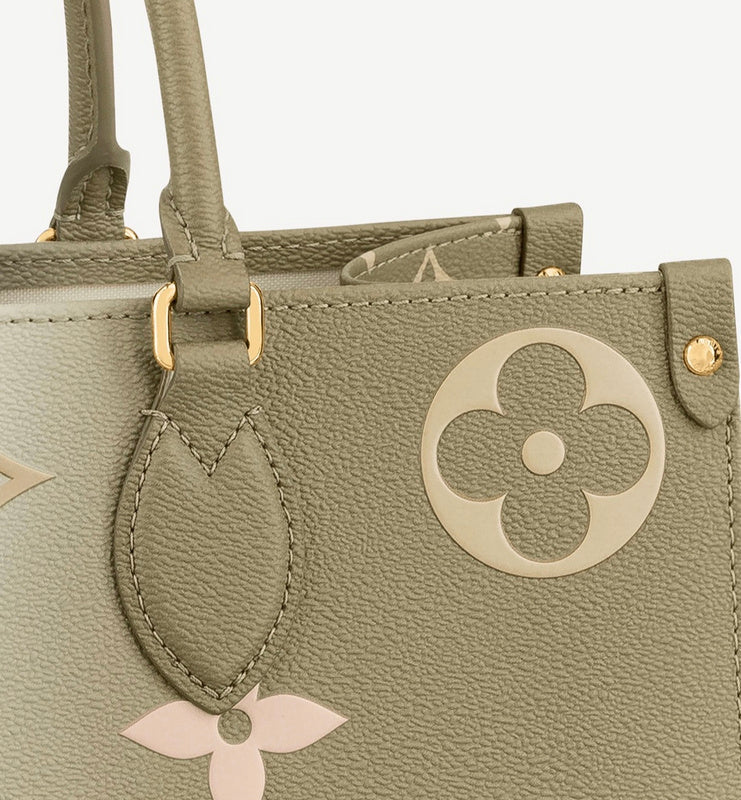 Alice Bags- Louis Vuittons  - 16723