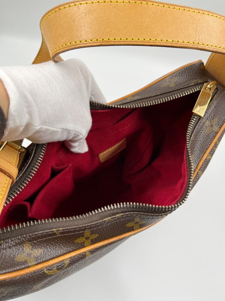 Louis Vuitton Croissant MM