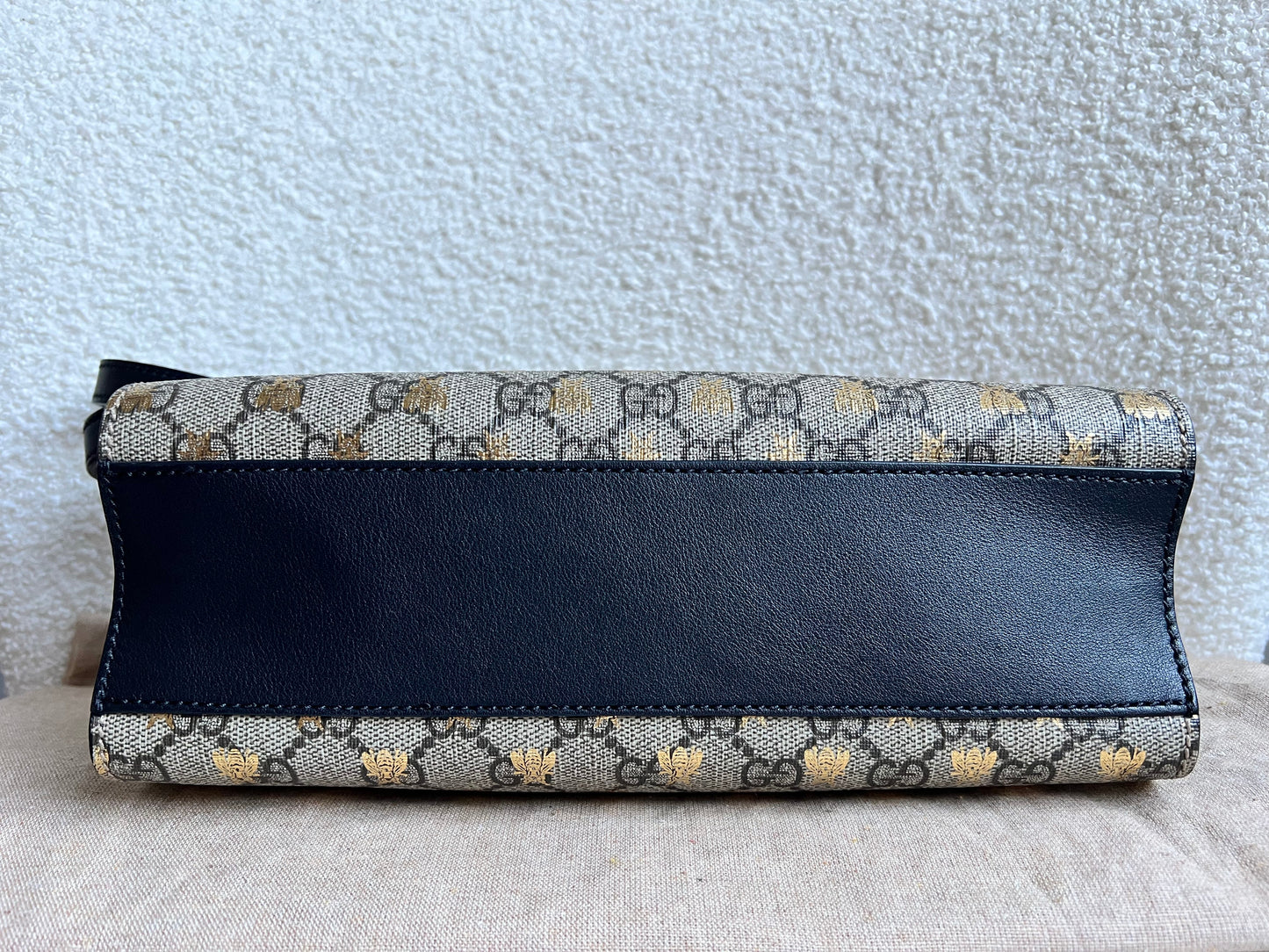 Gucci Supreme Bee Small Padlock Tote
