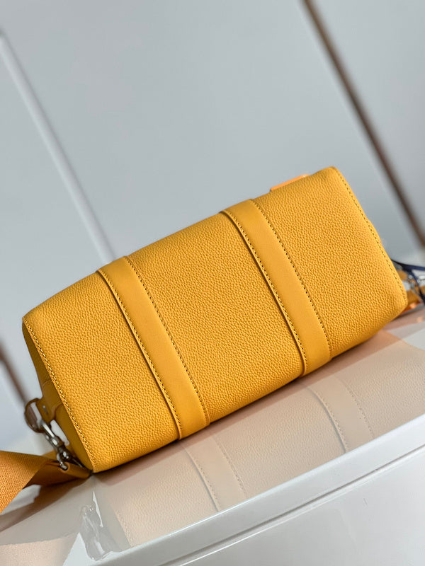 Alice Bags- Louis Vuittons  - 16131
