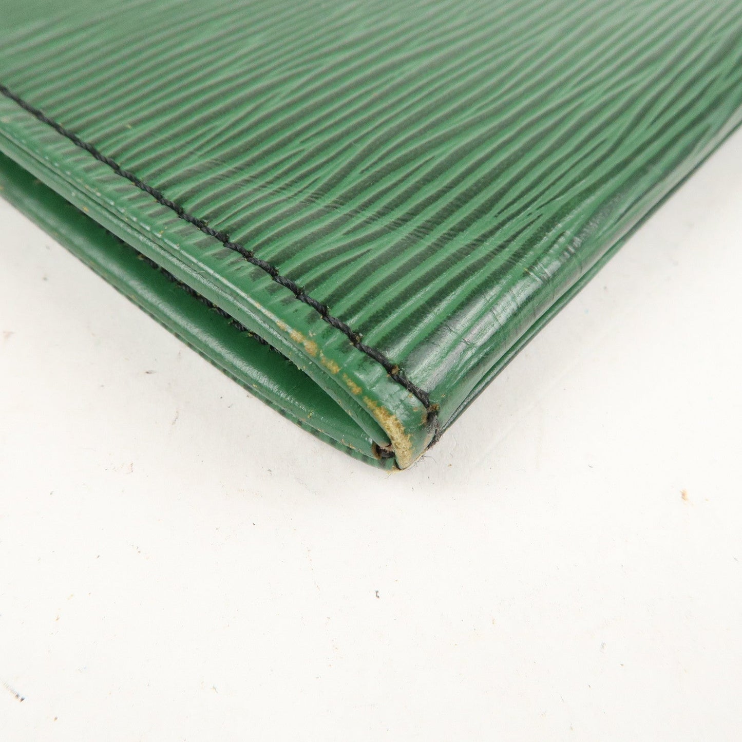 Louis Vuitton Epi Iena 28 Clutch Bag Borneo Green M52724