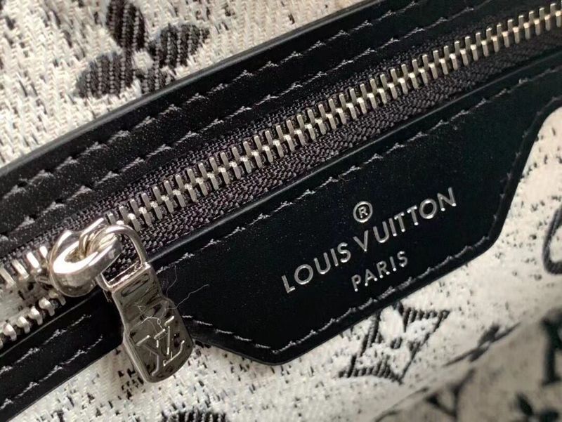 Alice Bags- Louis Vuittons  - 16025