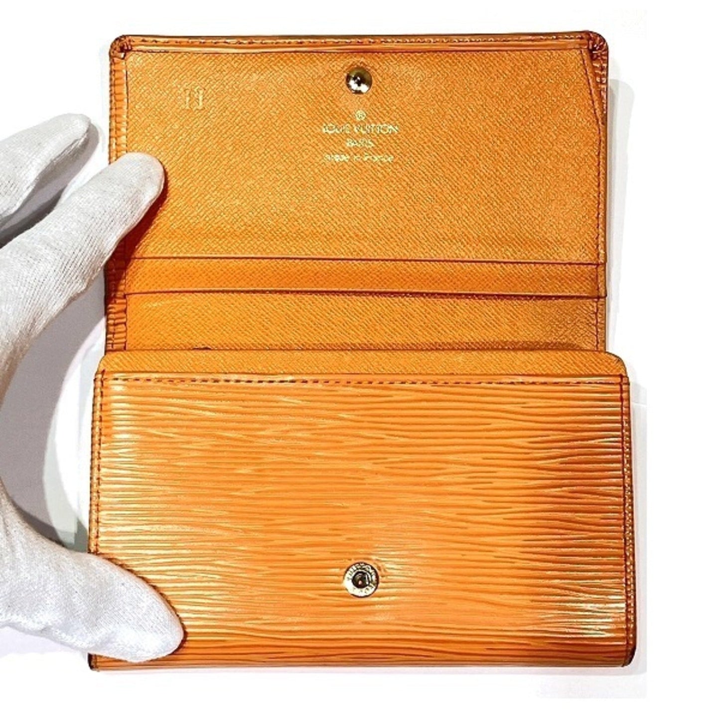 Louis Vuitton  Epi Leather Wallet (Bi-Fold)