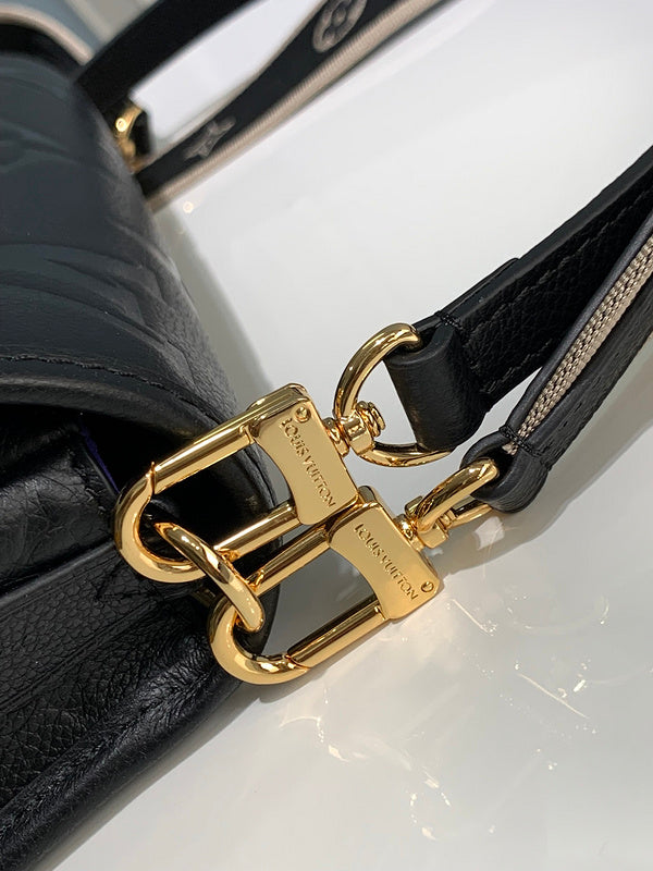 Alice bags - Louis Vuittons  - 15692