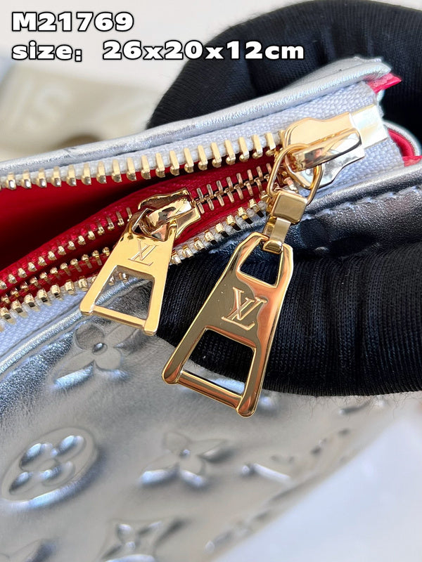 Alice Bags- Louis Vuittons  - 15977